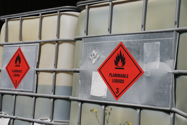 Flammable liquid fareseddel kl 3 brannfarlig væske