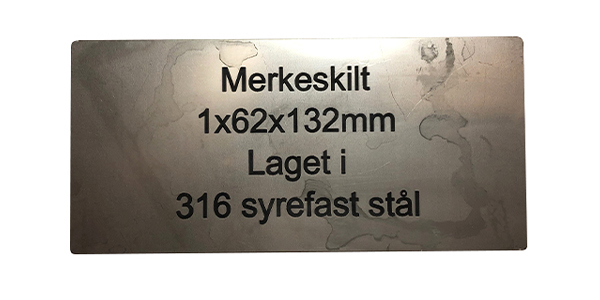 Merkeskilt i 316 stål uten hull